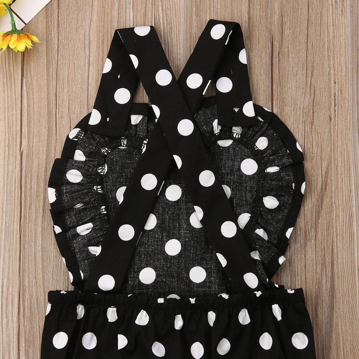 Летний комбинезон для новорожденных и маленьких девочек в горошек с пуговицами