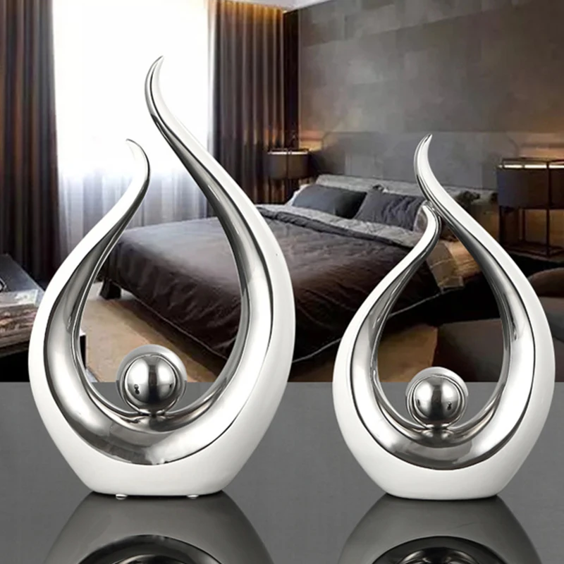 

Home Decor Rushed Sale Porcelain Decorative Plated White Ceramic Ornaments Crafts Sculpture Abstract Modern Style