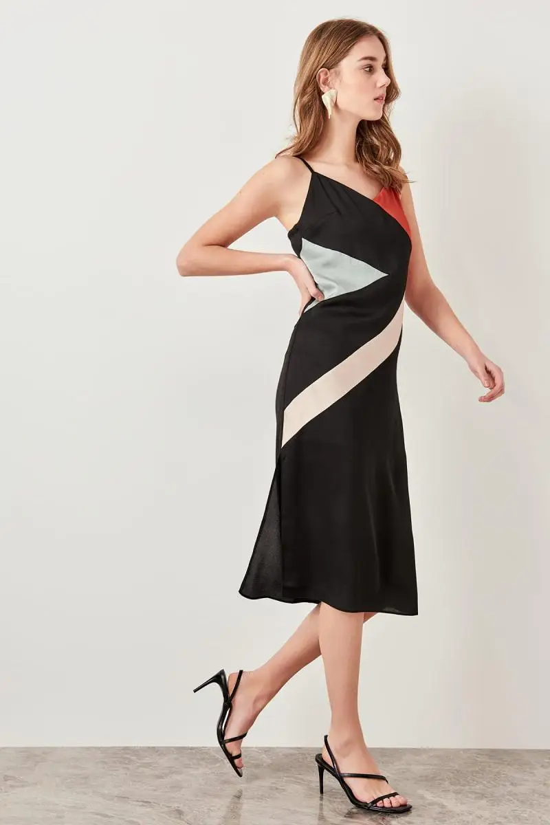 Trendyol черное платье с цветными блоками TWOSS19XO0040 | Женская одежда
