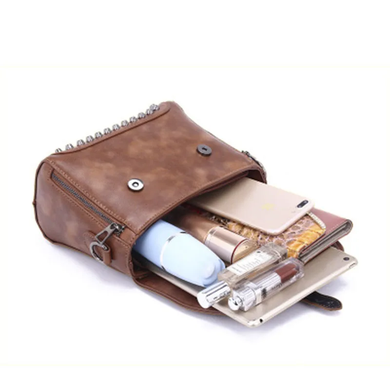 

Women Messenger Bags Crossbody Bags Vintage Leather Bags Handbags Women Famous Brand Rivet Small Shoulder Bag35