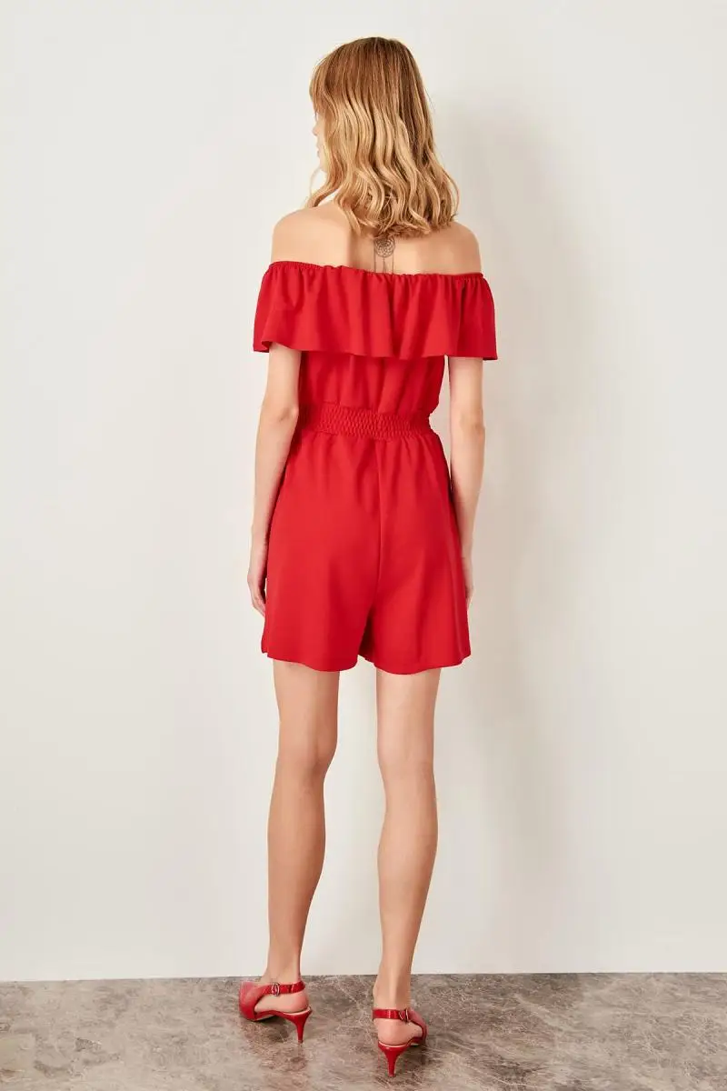 Trendyol красный трикотажный комбинезон с рюшами TWOSS19VG0164 |