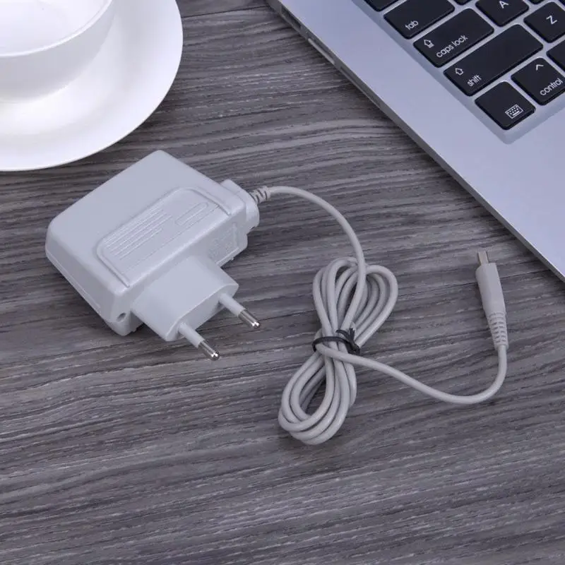 Зарядное устройство с адаптером переменного тока для игровой консоли Nintendo