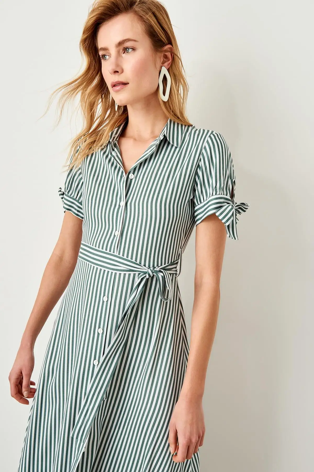 Trendyol платье в полоску с зеленым ремнем TWOSS19ST0093|Женские платья| |