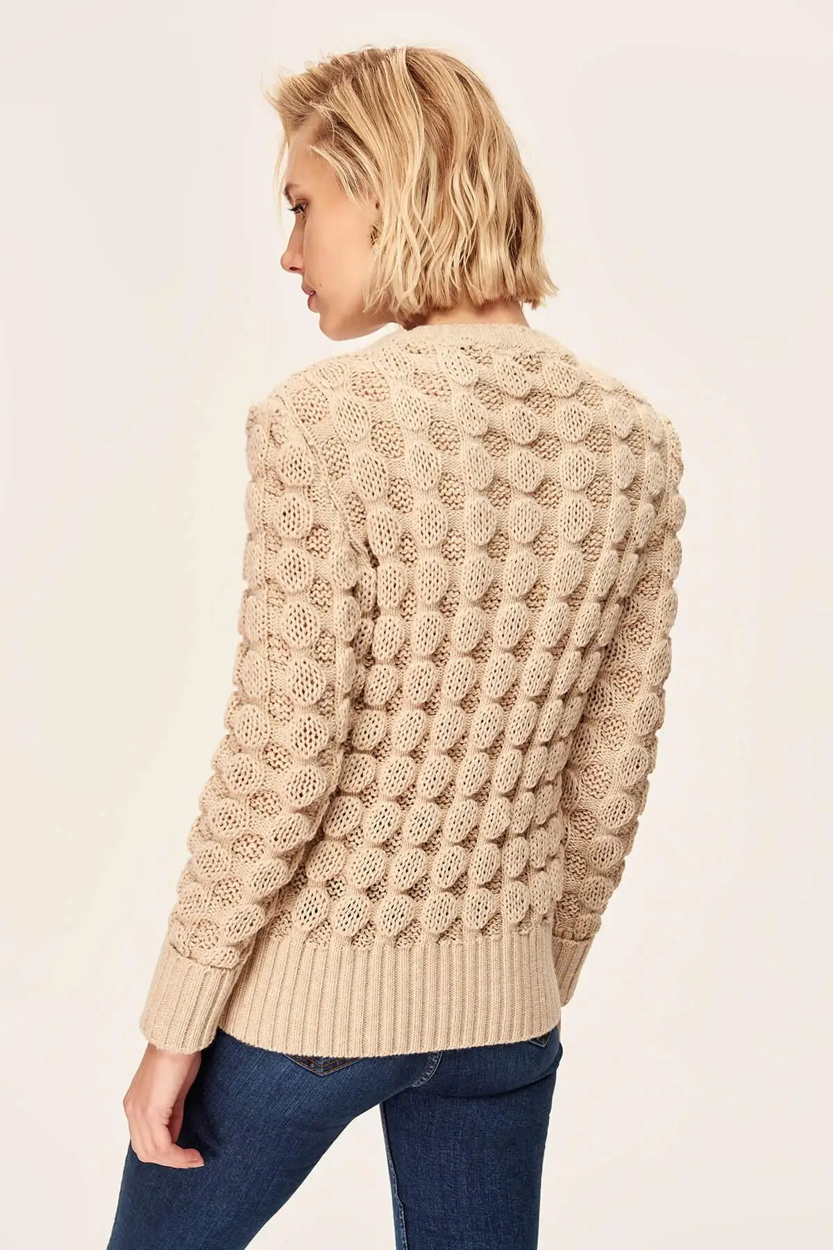 TRENDYOLMİLLA Beige Mesh Detaylı Sweater TOFAW19LR0280 |