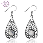 Серьги из серебра 925 пробы с лунным камнем 6 мм