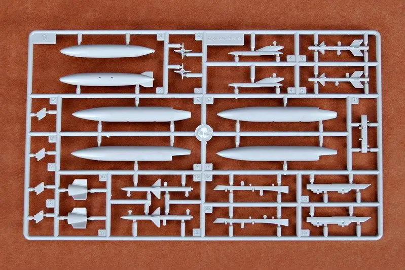 Trumpeter 1/72 01611 китайский J 10 боец|Наборы для сборки моделей| |