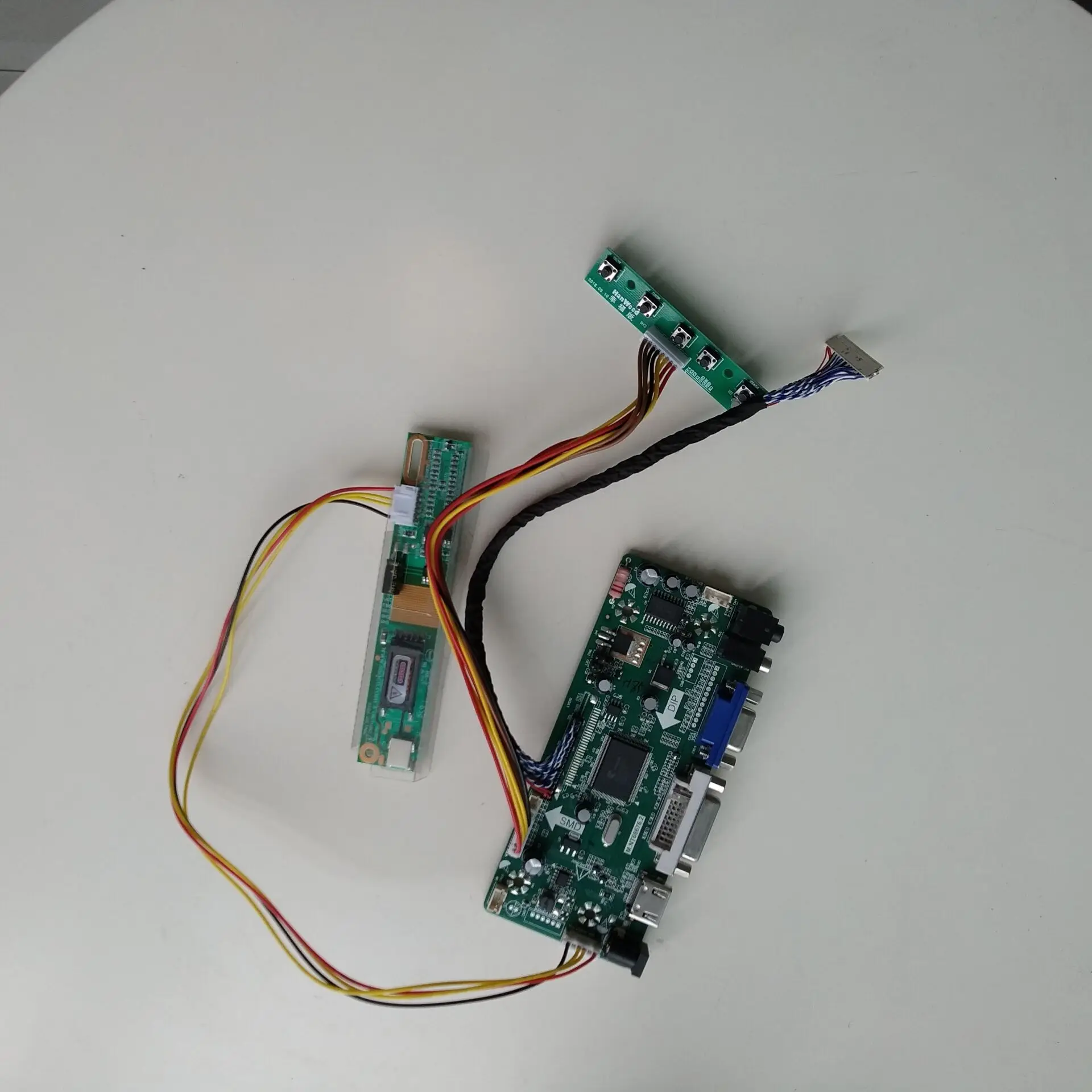 

Плата драйвера контроллера NT68676(HDMI + DVI + VGA) для ЖК-экрана панели 30pin LTN160AT01-A02/A04 1366X768