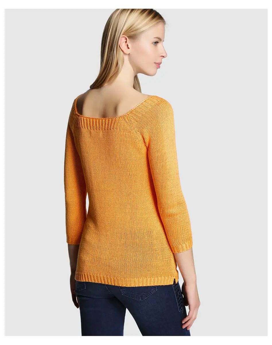 Женский трикотаж Formula молодежный оранжевого цвета с квадратным вырезом | Женская