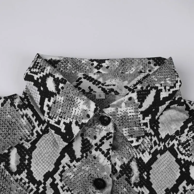 Женское винтажное платье-рубашка макси с длинным рукавом и змеиным принтом