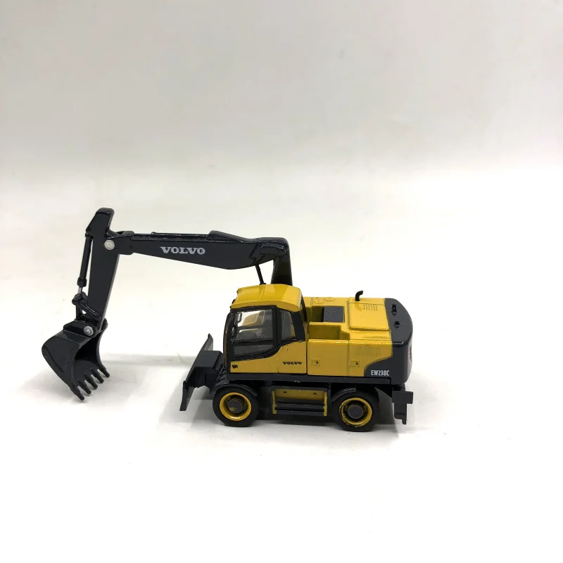 Литье смолы 1: 87Ew230c Volvo раскопки механического сплава инженерный автомобиль салон девушка Тип детские игрушки