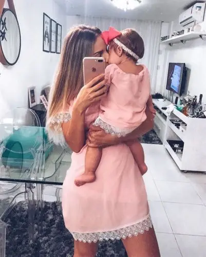 Emmababy платья для мамы и дочки модное семейное кружевное мини платье одинаковая