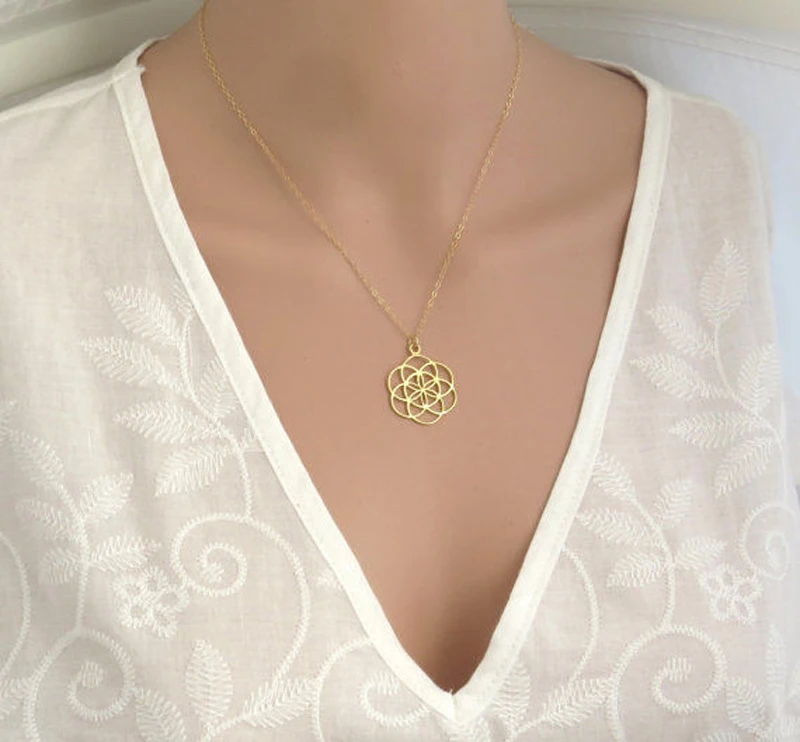 

Distinctive Flower of Life Alloy Clavicle Necklace Yoga Jewelry Pendant necklace Sacred Mandala Pattern Necklace Friend Gift