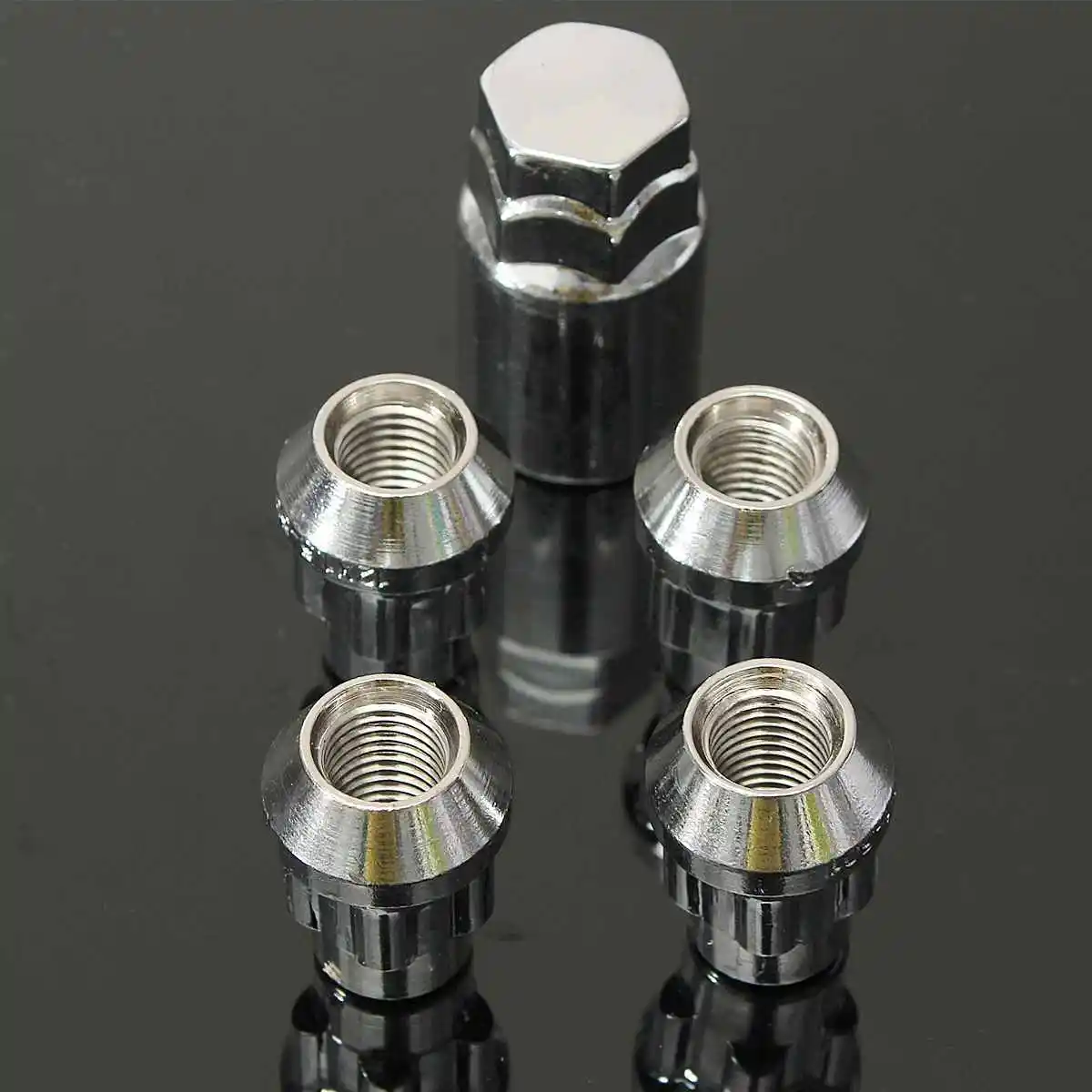 Хромированные гайки с 4 замками + 1 гайка для ключей M12x1.5mm конические из сплава