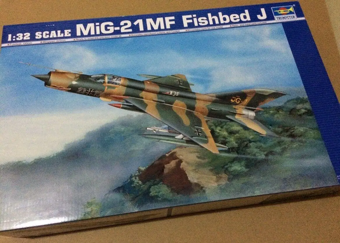 Чехол для смартфона Trumpeter 1/32 02218|Наборы сборки моделей| |