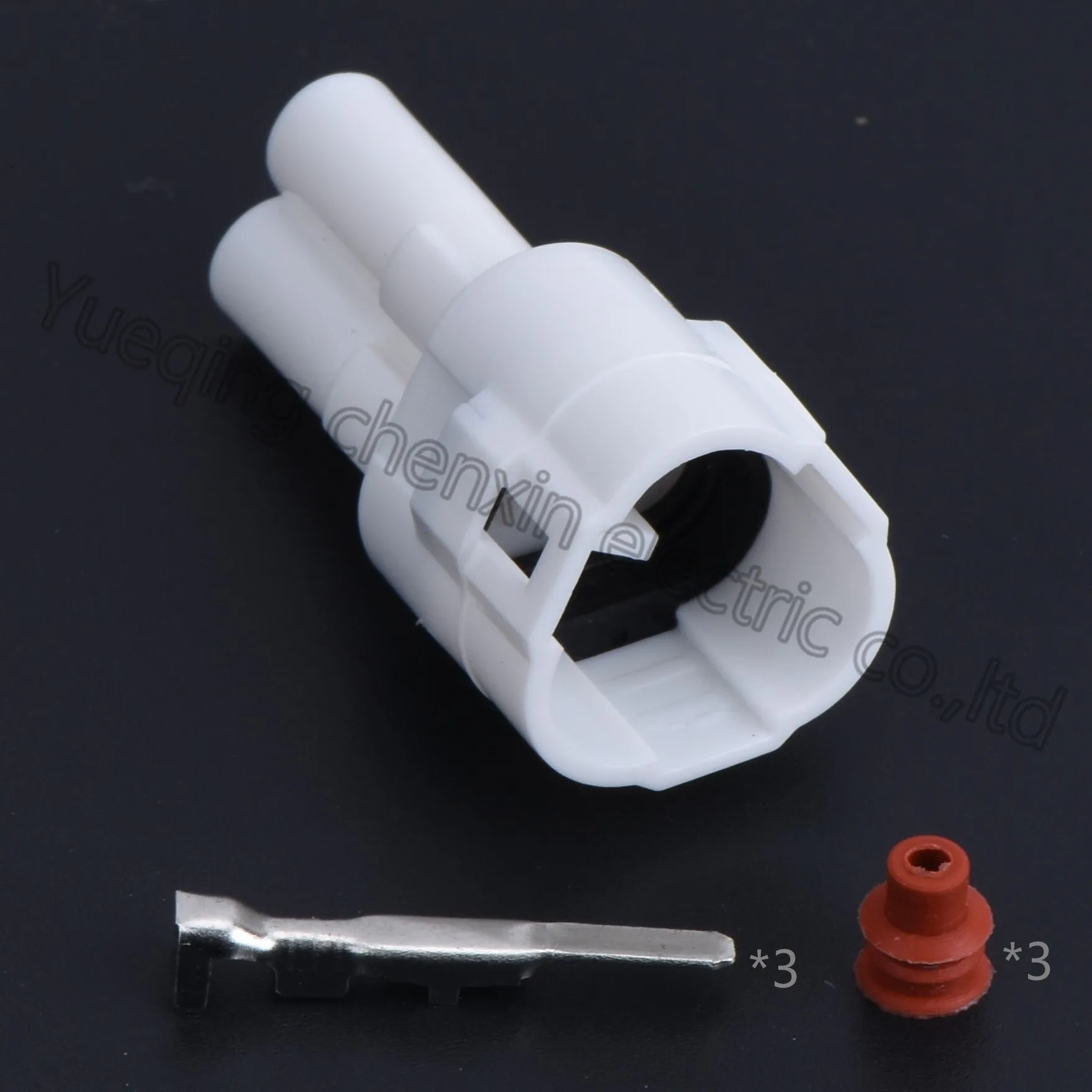 

White 3p waterproof auto connector plastic sheath plug(2.0) male 6187-3231 Motorcycle TPS plug connectors