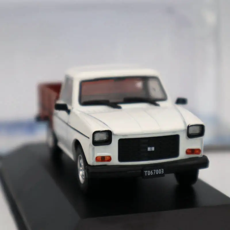 1:43 IXO Ranquel Pick Up 1989 литые модели автомобилей Коллекция игрушек подарок| |