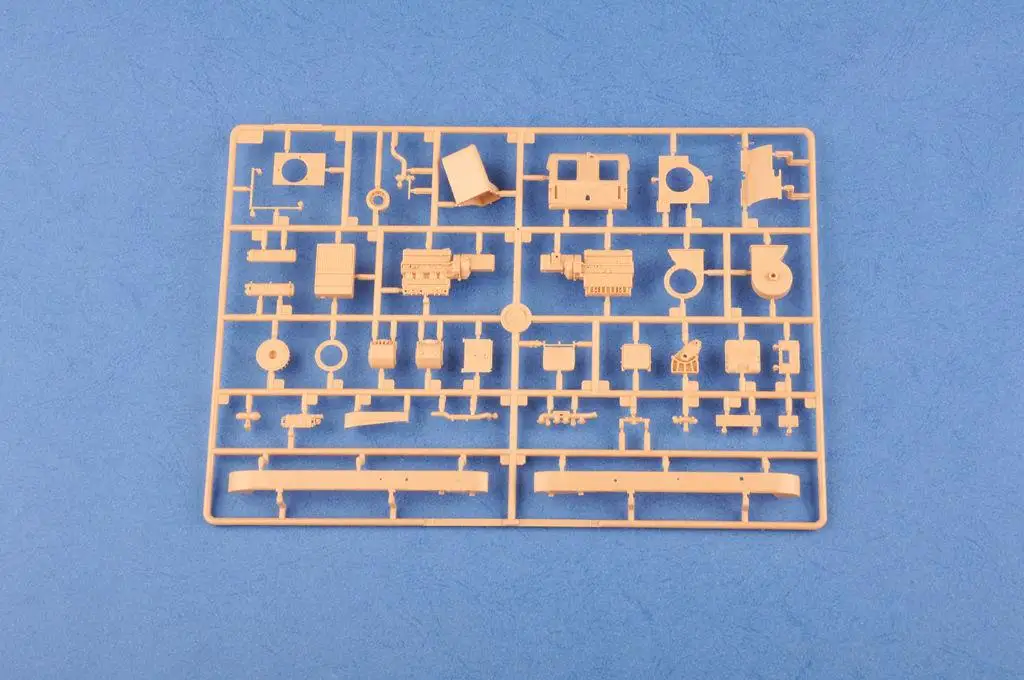 Hobbyboss 1/35 83807 4 7 cm Pak(t) Sfl.auf Fgst. Комплект для сборки Pz.Kpfw.35 R 731 | Игрушки и хобби
