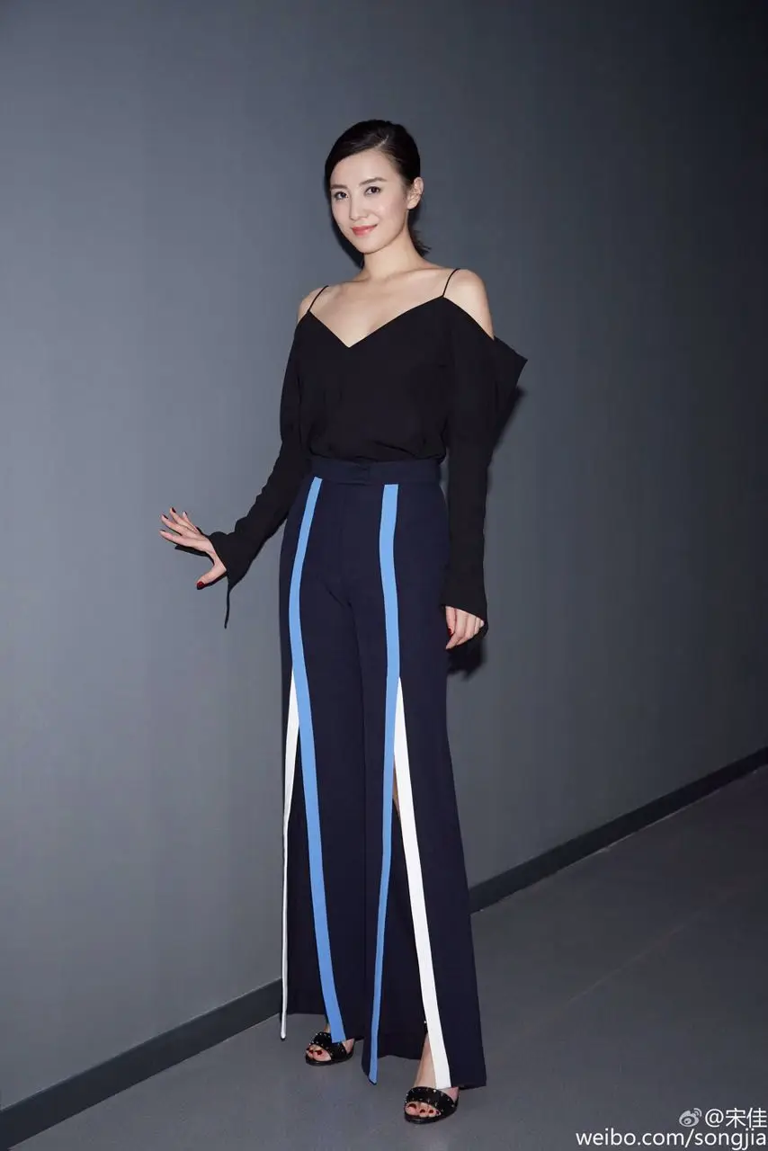 

Spaghetti Strap Tops Off Shoulder Long Sleeve Sexy Shirt Patchwork Split Elegant Skirt Fashion High Quality Women Clothing 2019