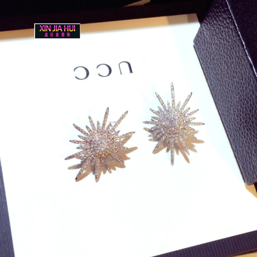New Pattern Fashion Korea Earrings For Women Luxurious Trend Flicker Rhinestone Temperament Ear Nail Eardrop Woman Jewelry | Украшения и