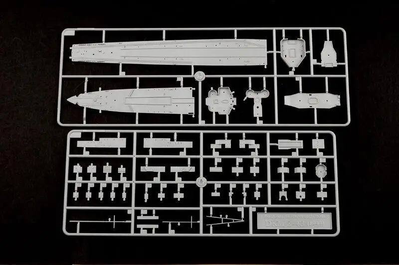 Немецкий Разрушитель Trumpeter 1/350 модель 05323 1944 | Игрушки и хобби