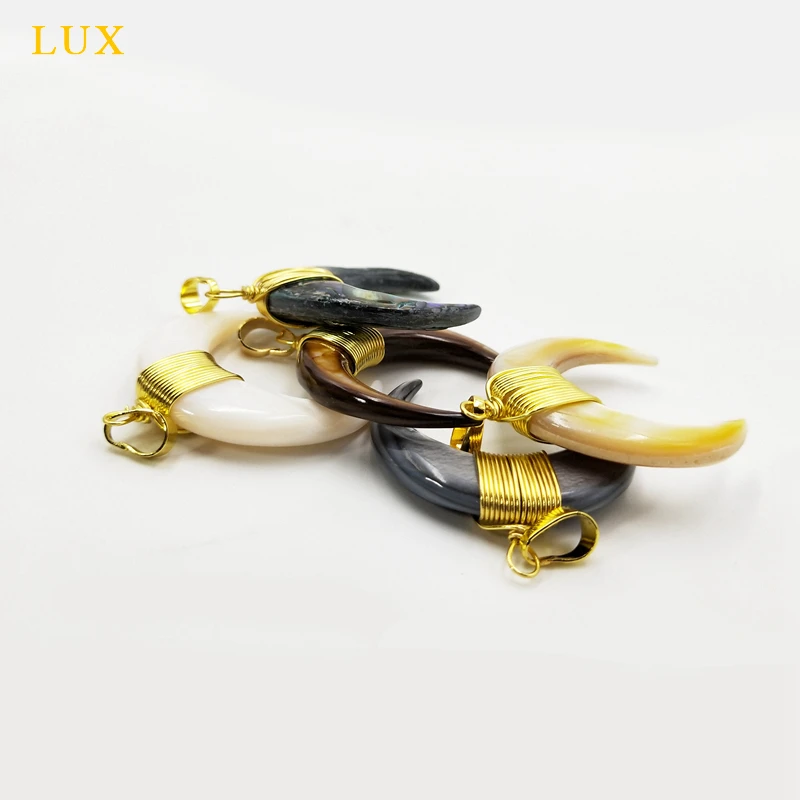 Crescent Moon Pendants Double Horn Pendant With Electroplated Gold Edges Charms wire wrap natural shell jewelry | Украшения и