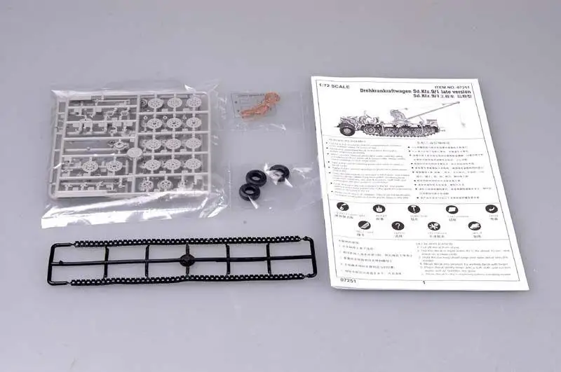 Trumpeter 1/72 07251 Sd. KFZ. 9/1 Drehkran 6t на Zugkraftwagen 18t|Наборы для сборки моделей| |