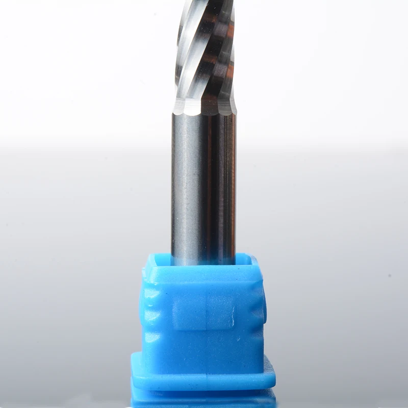 Satılık 3.175mm SUMITOMO Katı Karbür Tek Flüt Spiral Karbür End Mill Kesme Akrilik Perspex PC PP PVC MDF Katı Ahşap Vb