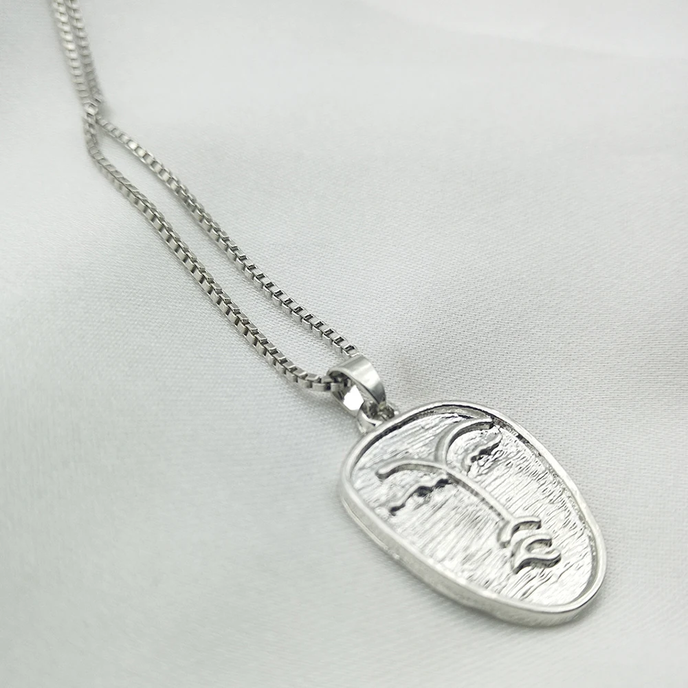 Hot Fashion Women Simple Embossed Portrait Pendant Sliver Gold Long Chain Women's Necklace Jewelry For Female Girls |