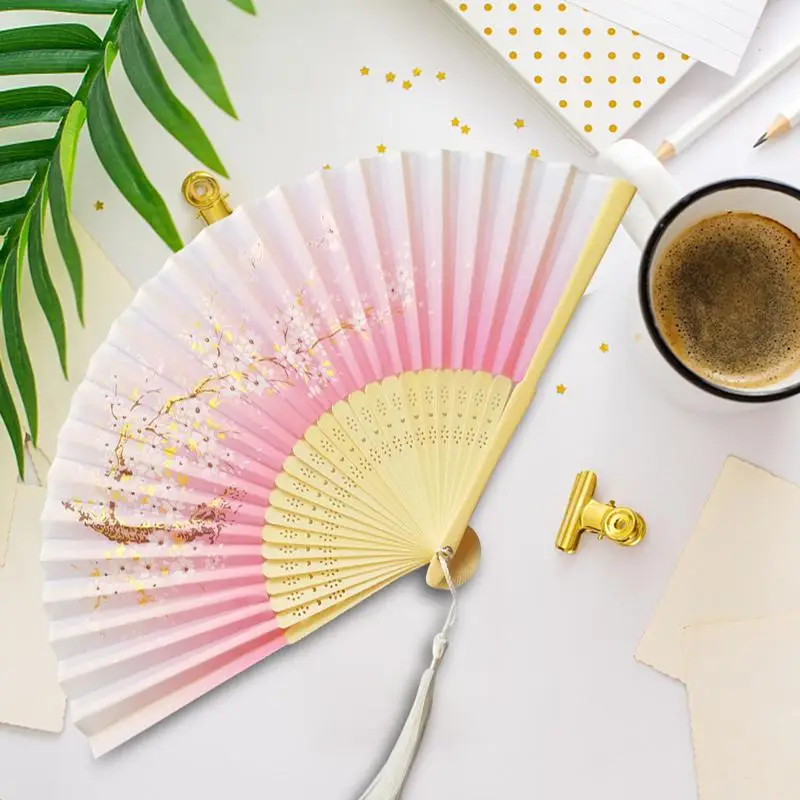 Изысканный ручной вентилятор Зеленые Бамбуковые кости полые резные