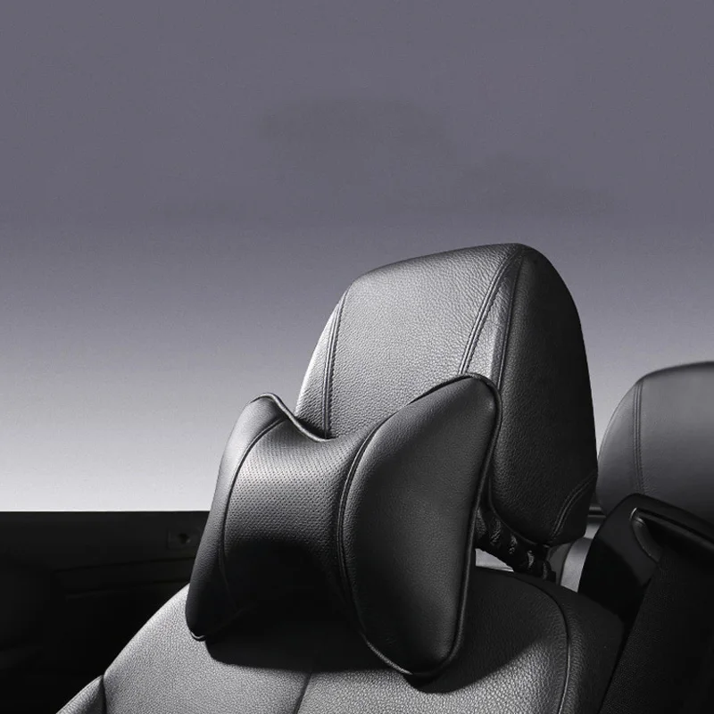 Автомобильная и домашняя подушка двойного назначения из искусственной кожи для