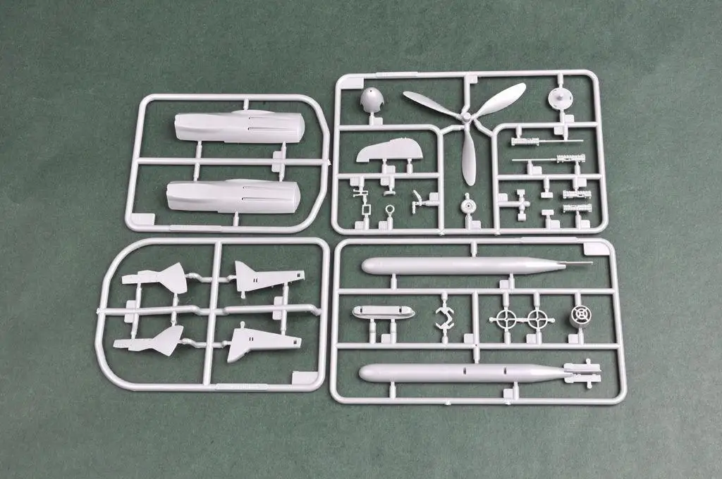 Hobbyboss 1/48 81703 Ta152 C 1/R14|Наборы для сборки моделей| |