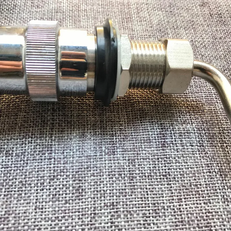 Пивной кран с резьбовым хвостовиком и домашнее программное обеспечение для