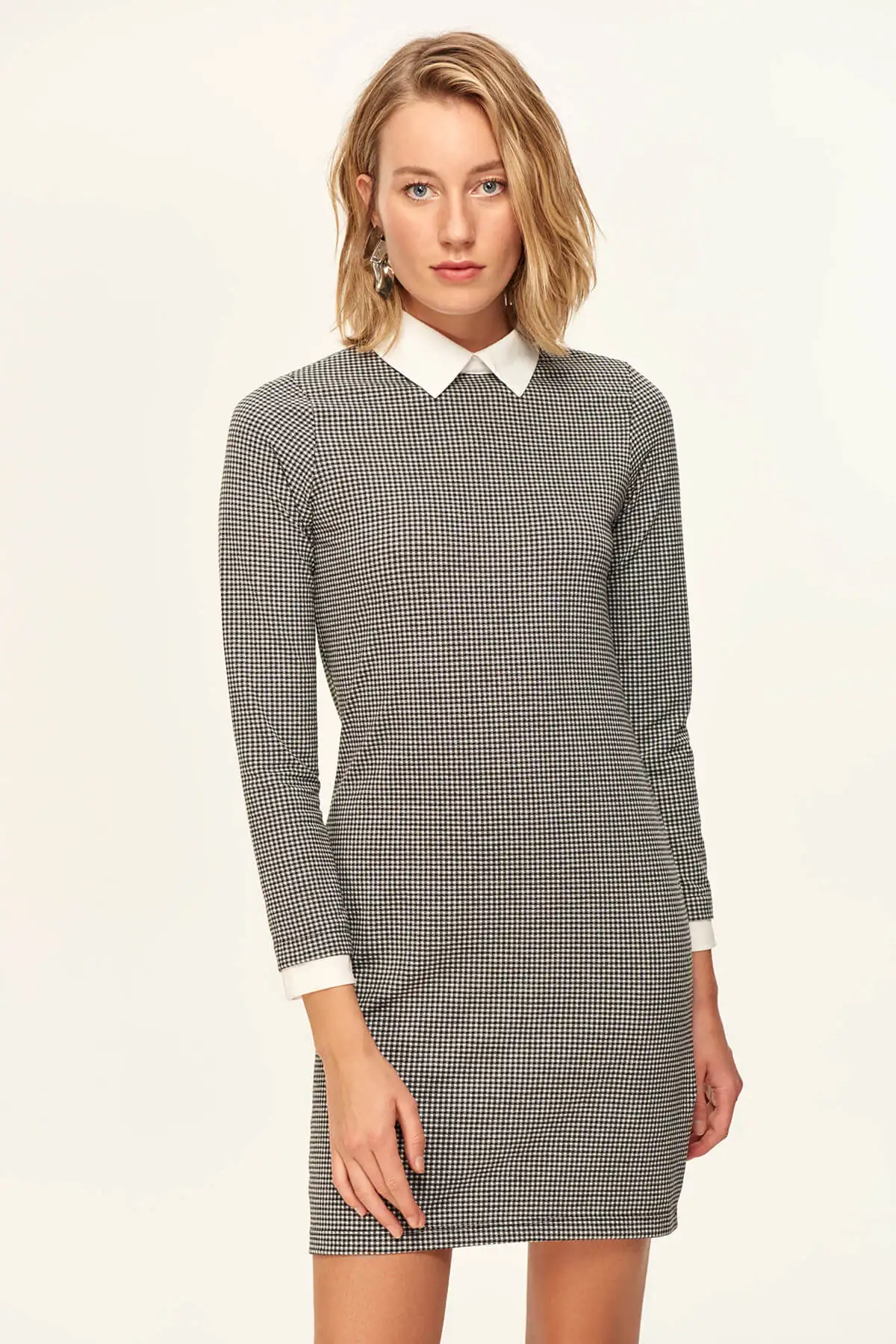 Черное трикотажное платье в клетку Trendyol TOFAW19ST0037|Женские платья| |