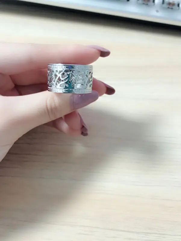 thumb