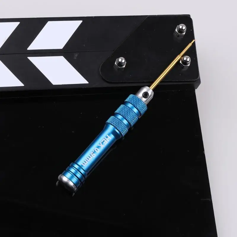 болты с шестигранной отверт