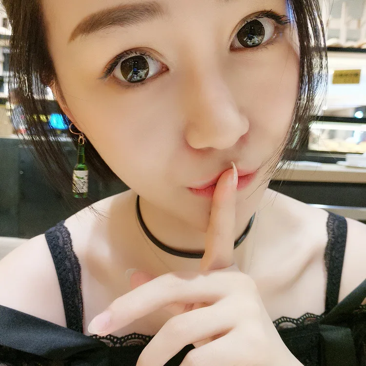 Пивные серьги в виде бутылок креативные женские модели с