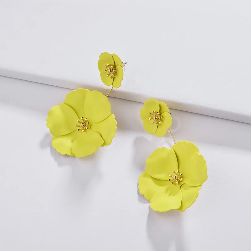 Модная Сережка на весну и лето цветной рисунок или узор цветы многослойные можно