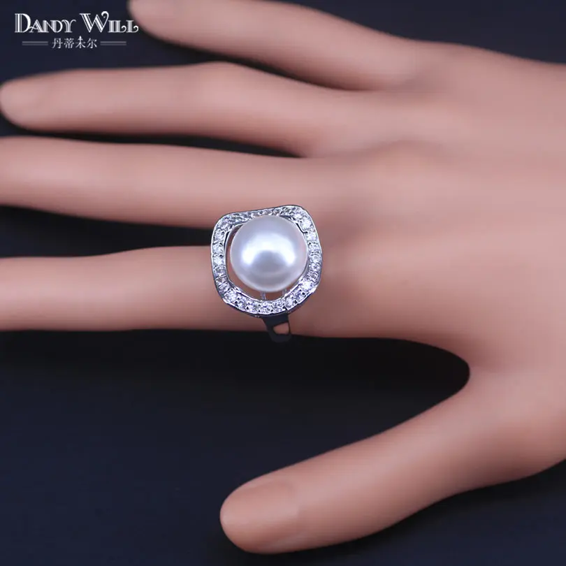 Свадебный набор ювелирных изделий с жемчугом пресной воды для женщин: ожерелье, серьги-кольца и кольцо.