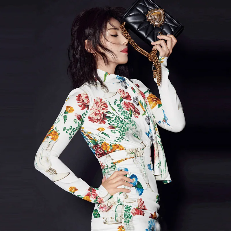 Элегантное женское платье с цветочным принтом на весну 2020 Белое Облегающее