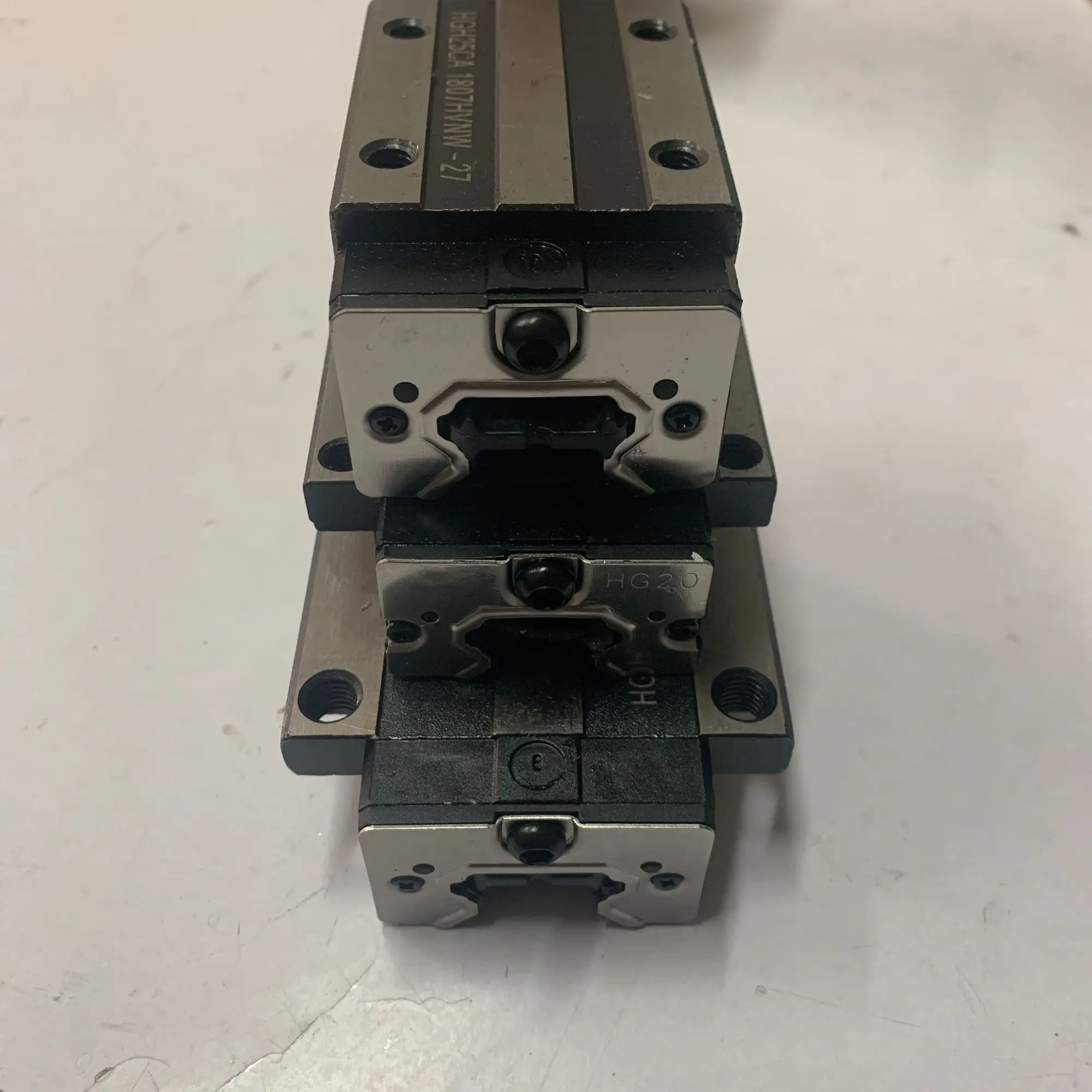 

HGH20CA sliding block HGW20CC HGH20HA HGW20HC HGH25CA HGW25CC HGW25HA HGH25HA Block guide for CNC HGR20 HGR25 linear guide