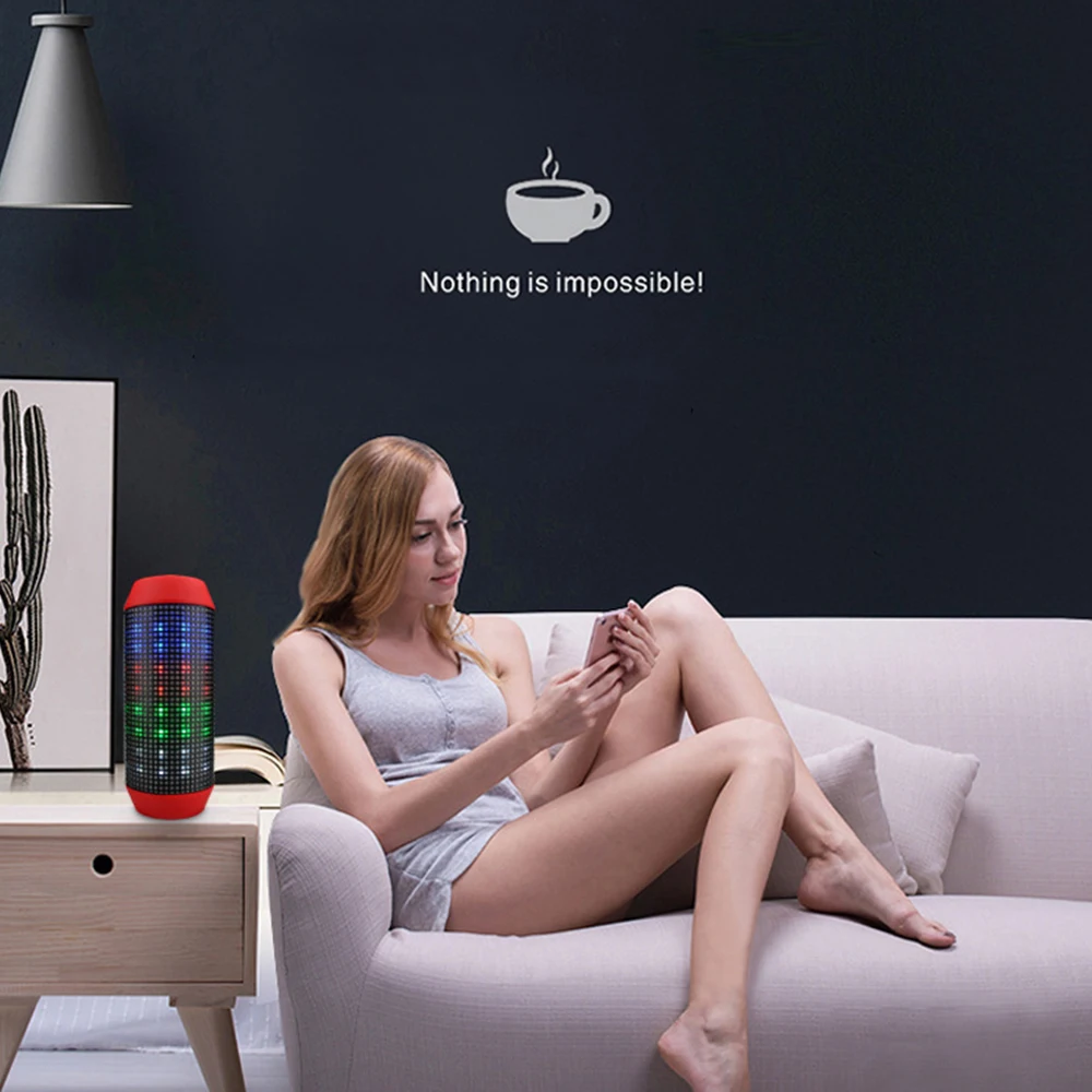Q600 беспроводной Bluetooth открытый динамик Портативный светодиодный фонарик красочный сабвуфер с микрофоном стерео объемный Саундбар