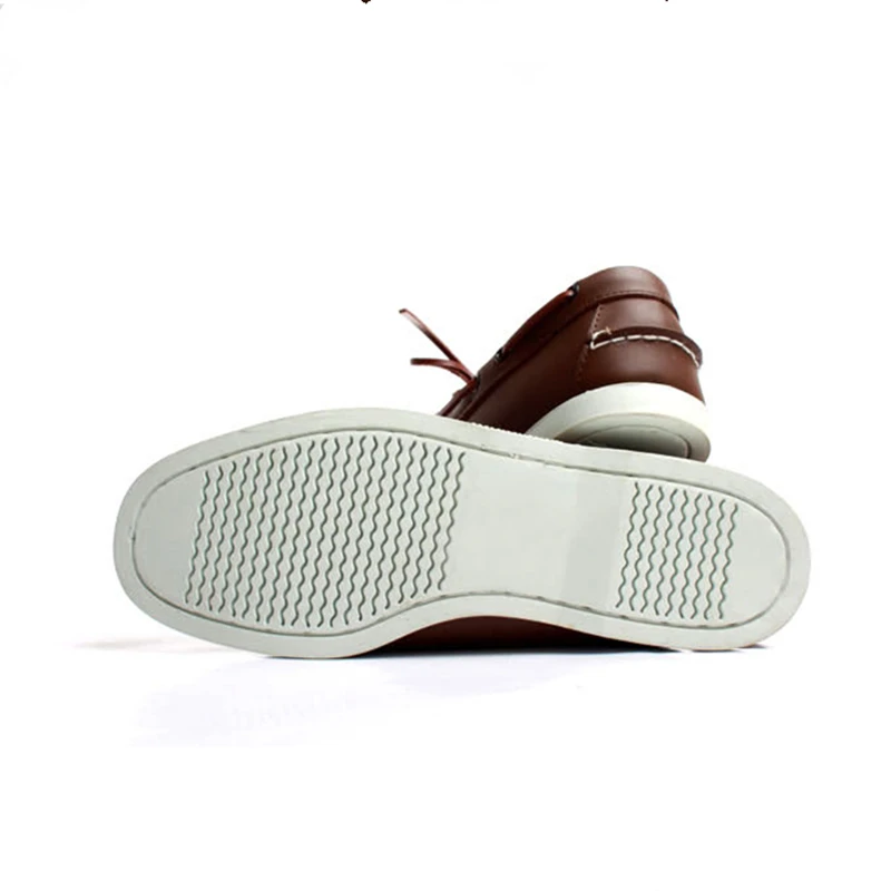 Мужские классические кожаные мокасины на шнуровке коричневые повседневные