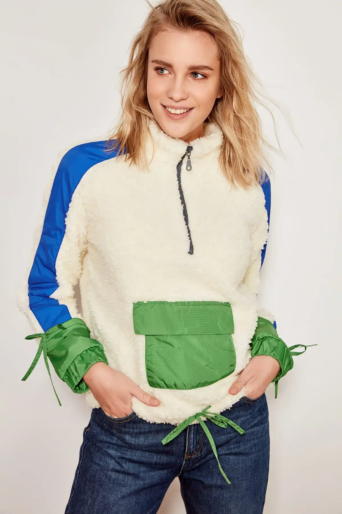 Trendyol Ecru плисовые толстовки TCLSS19AP0071| |