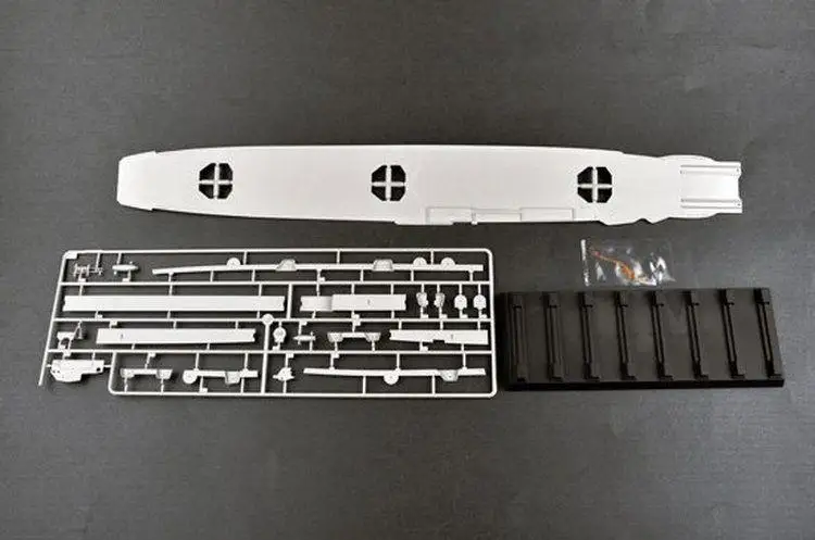 Trumpeter 1/350 05627 немецкий авиаперевозчик ВМС Graf Zeppelin|Наборы для сборки моделей| |
