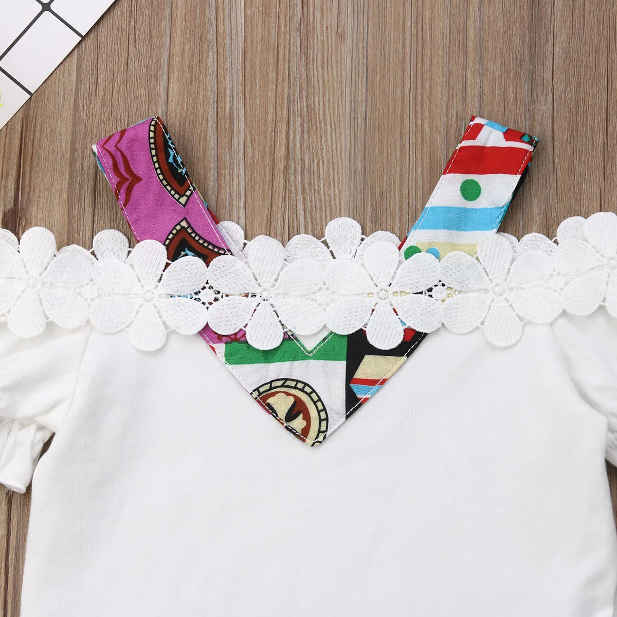 Новые поступления милые топы с цветочным принтом и открытыми плечами для