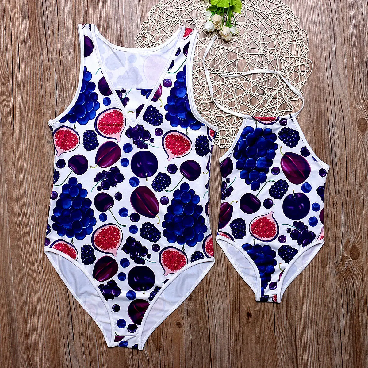 Новинка 2019 года Брендовый комплект для всей семьи Купальник мамы папы девочек и