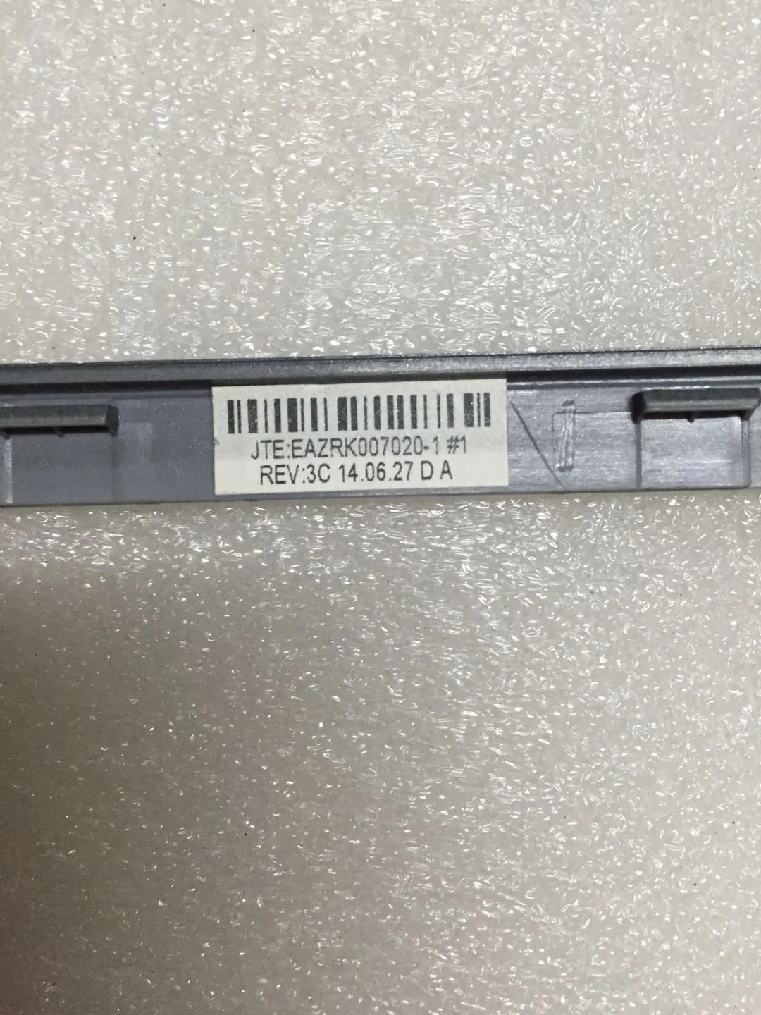 

Used For Acer Aspire V5-572P touch glass frame without touch glass EAZRK007020