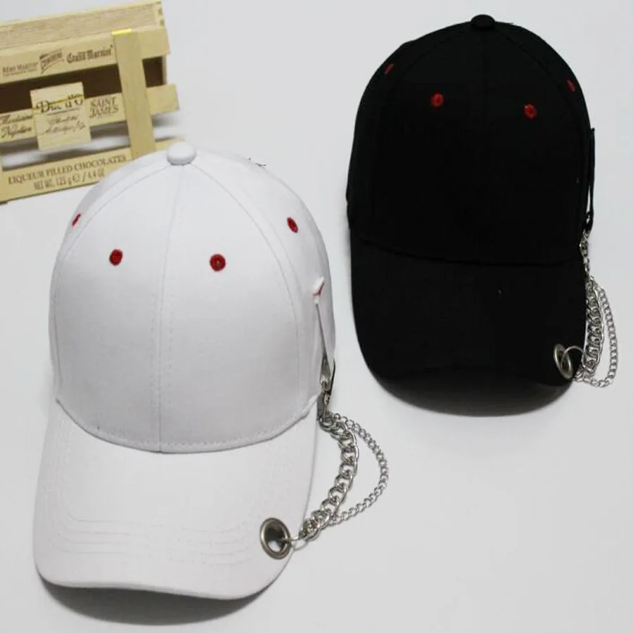 Модная креативная бейсболка с металлическими цепочками для пирсинга