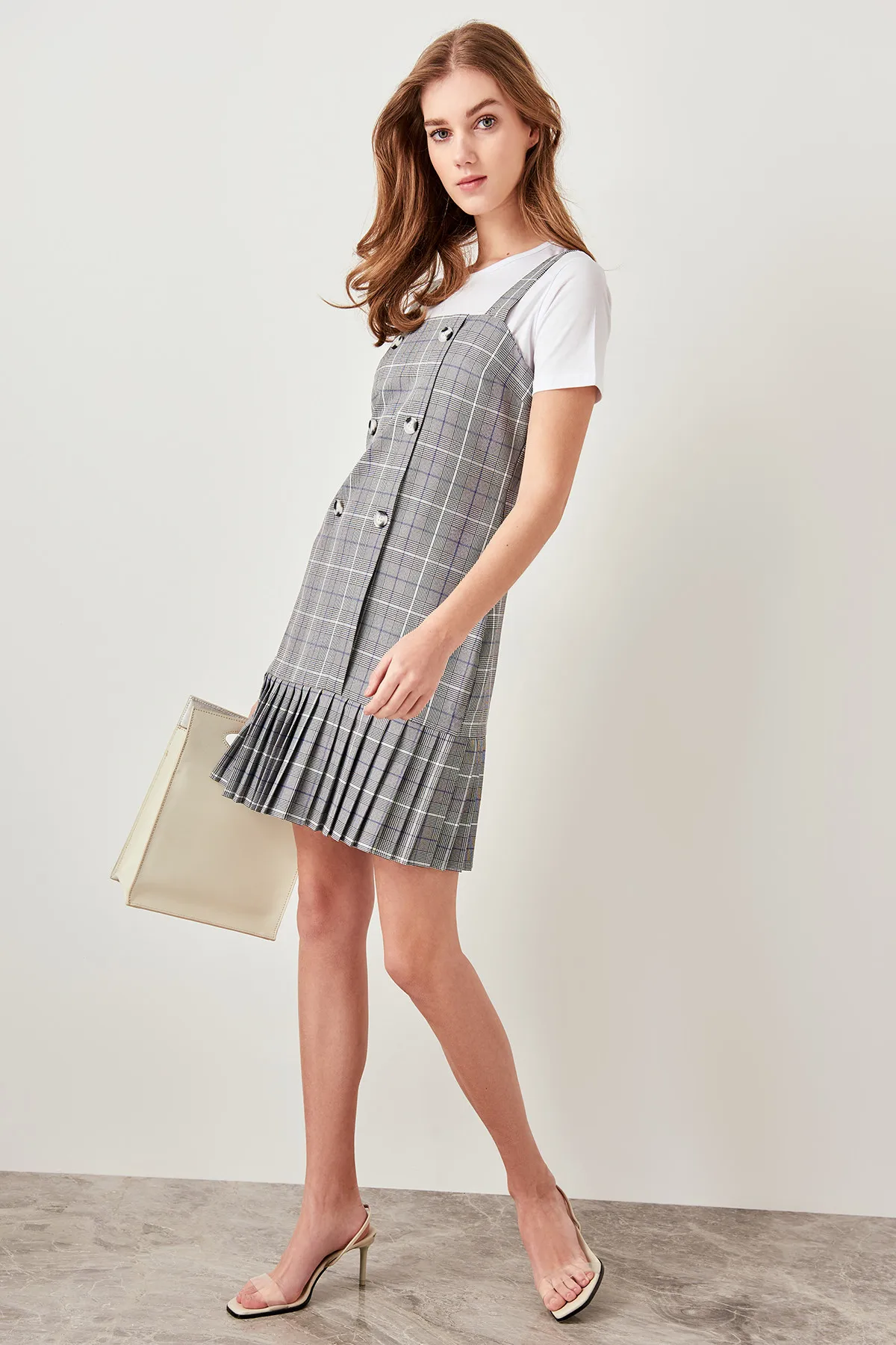 Trendyol черное клетчатое платье на плечо TCLSS19LJ0029|Женские платья| |