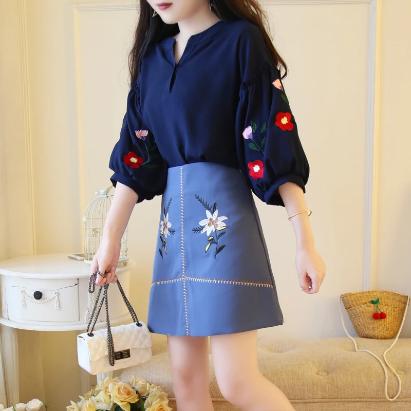 

2019 Spring summer new Korean fashion skirt suit v-neck flower embroidery chiffon blouse top & floral skirt two-piece clothing